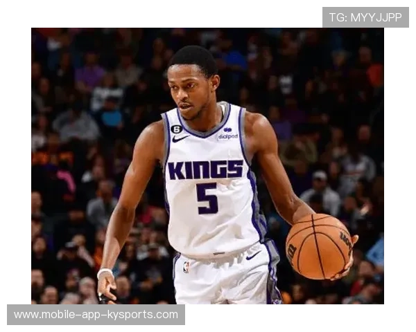 福克斯突破后传球精准,国王被赞配合默契