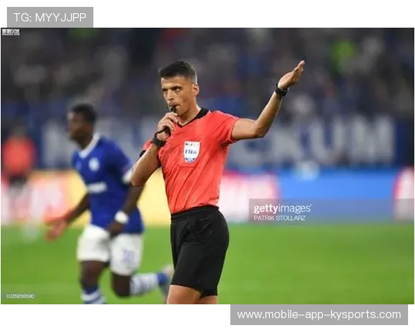 欧冠VAR透明化倡议推动比赛裁判制度改良