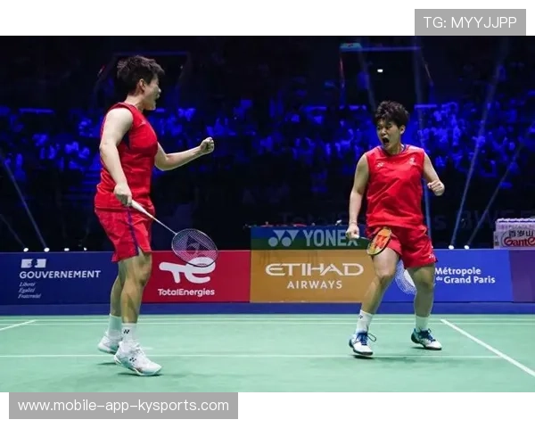 谭宁网前连拍制胜，女双冠军到手